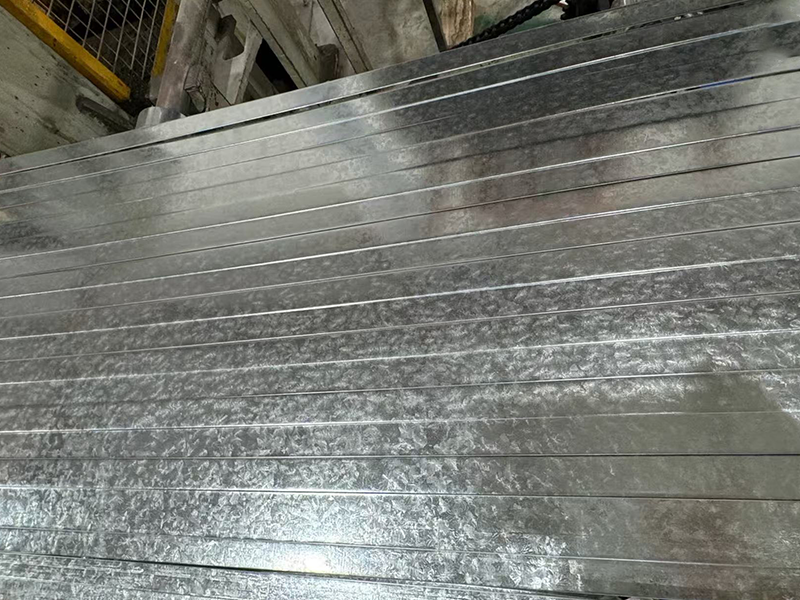 Galvanized steel strip narrow strip zinc flower