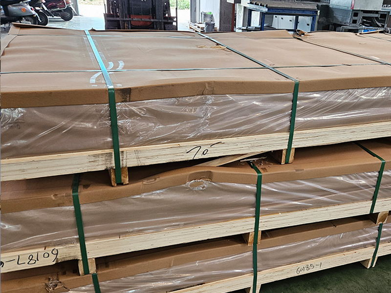 Aluminum sheet in stock