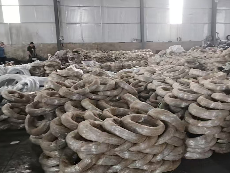 Galvanized elliptical steel wire stocks in warehouse picture