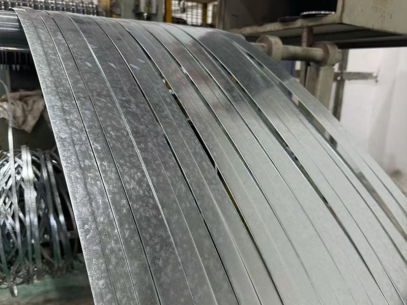 Processing picture of galvanized steel strip