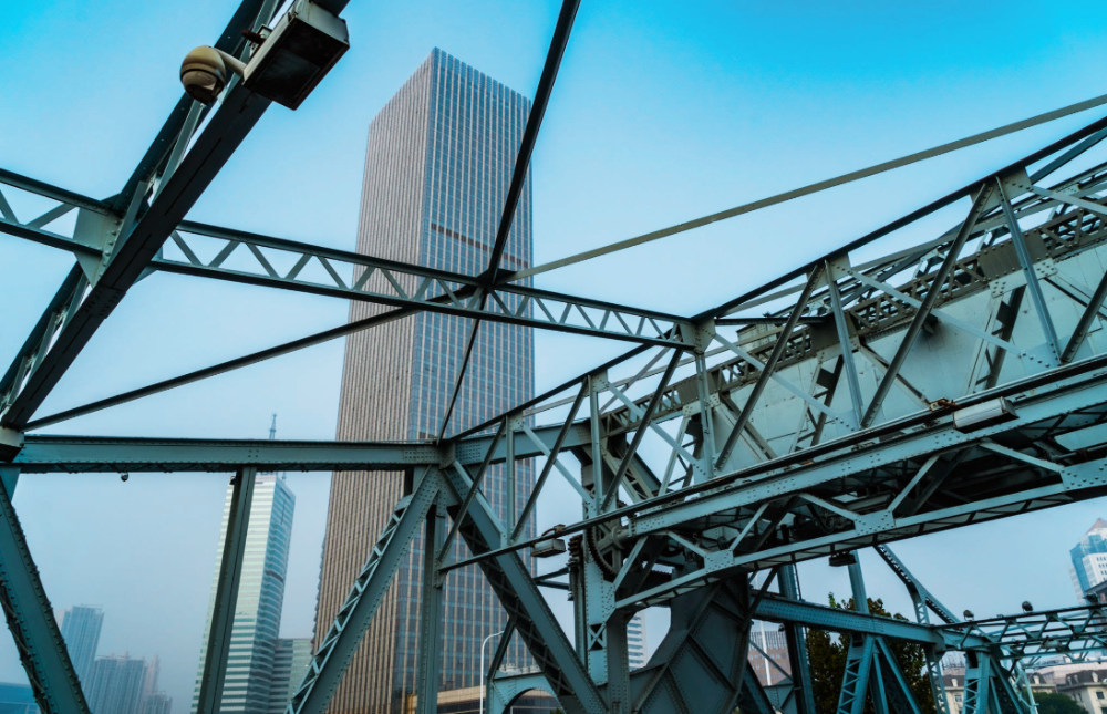 Alloy steel is required for long-span suspension bridges and seismic mega-structures
